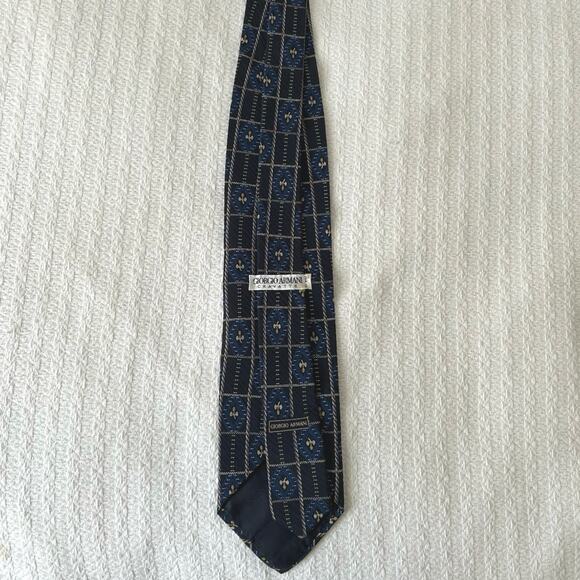 2 Giorgio Armani Men’s Silk Made in Italy Navy Blue Neck Ties 56” Short Designer - Picture 5 of 10